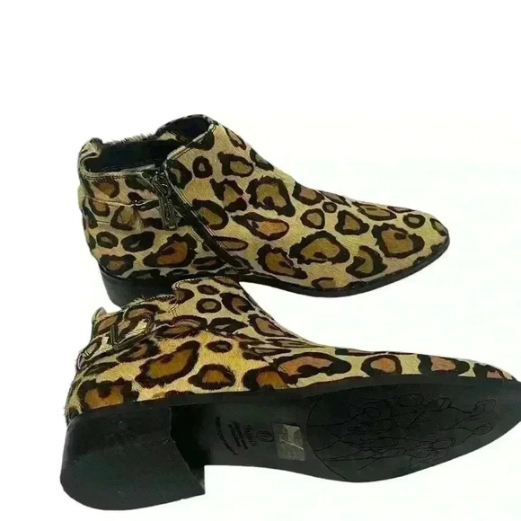 Blondo Tami Women's  Animal Print Waterproof Ankle Boots Booties Size 8.5 M - Picture 4 of 12